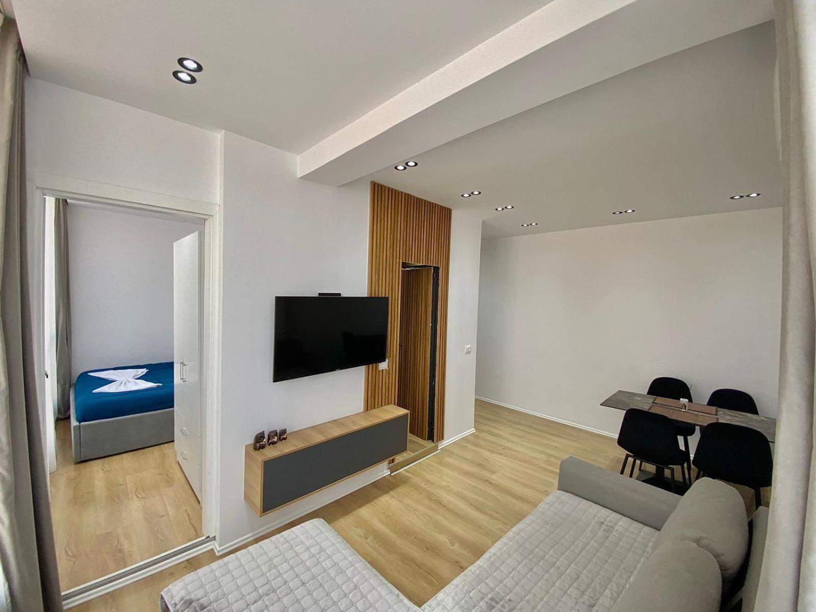 Mara Central Apartment 3 Tirana Eksteriør billede