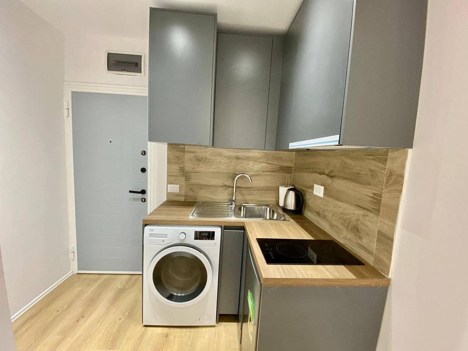 Mara Central Apartment 3 Tirana Eksteriør billede