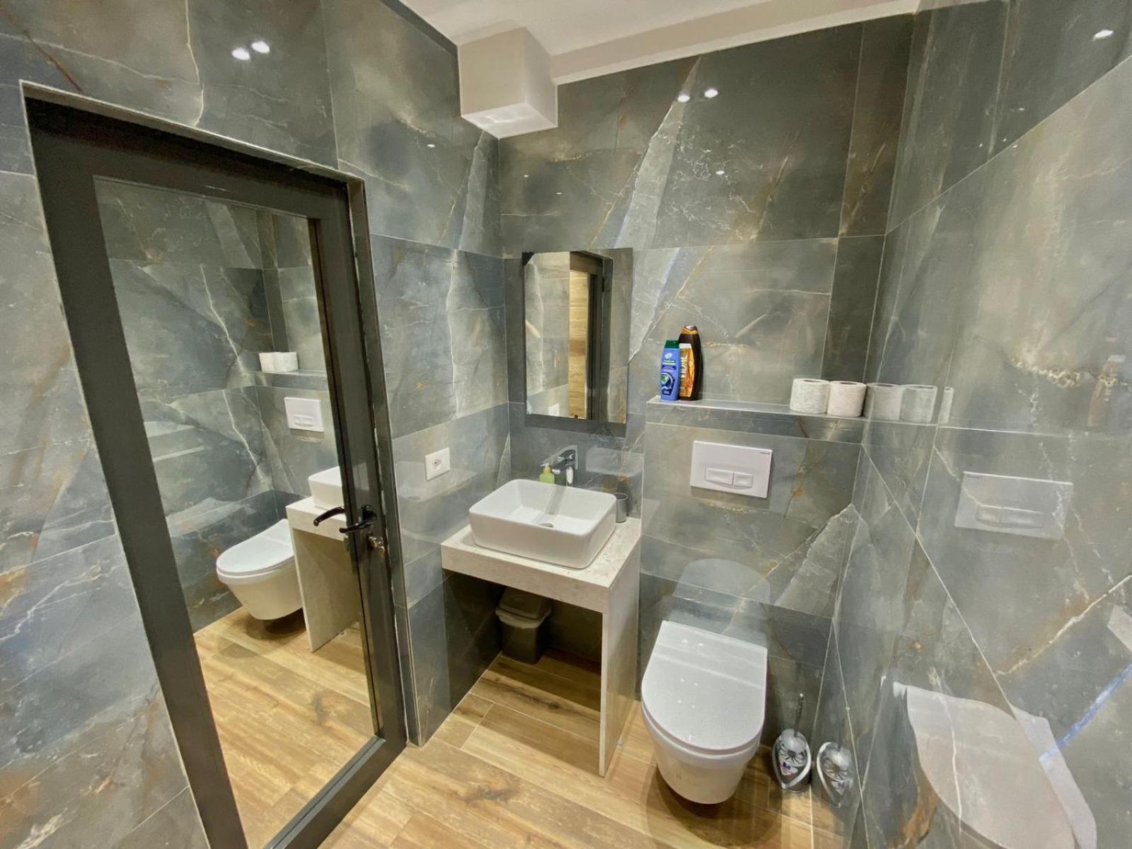 Mara Central Apartment 3 Tirana Eksteriør billede